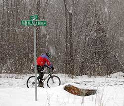 Snow biking